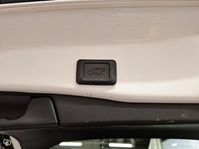 Toyota RAV4 Plug-in 24