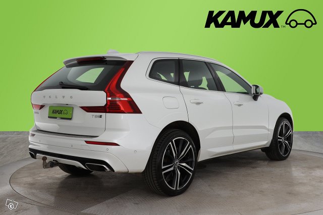 Volvo XC60 4