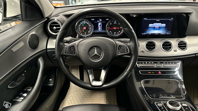 Mercedes-Benz E 10