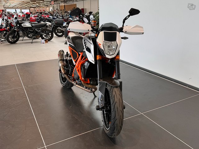 KTM 690 5