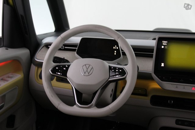 VOLKSWAGEN ID.BUZZ 16