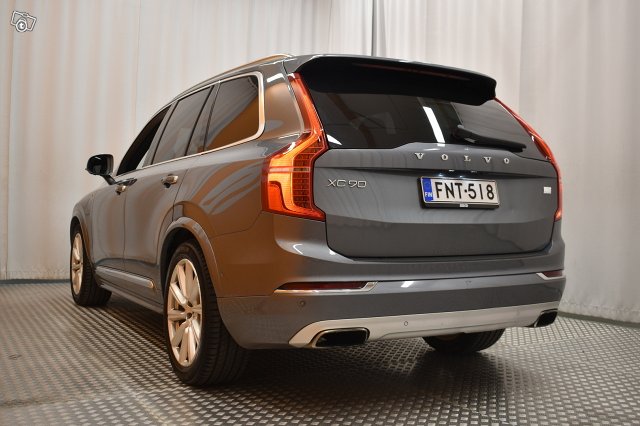 Volvo XC90 5