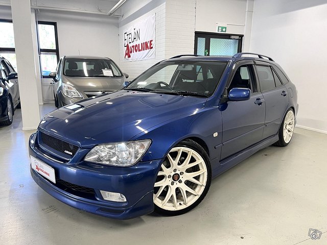 Toyota Altezza 2