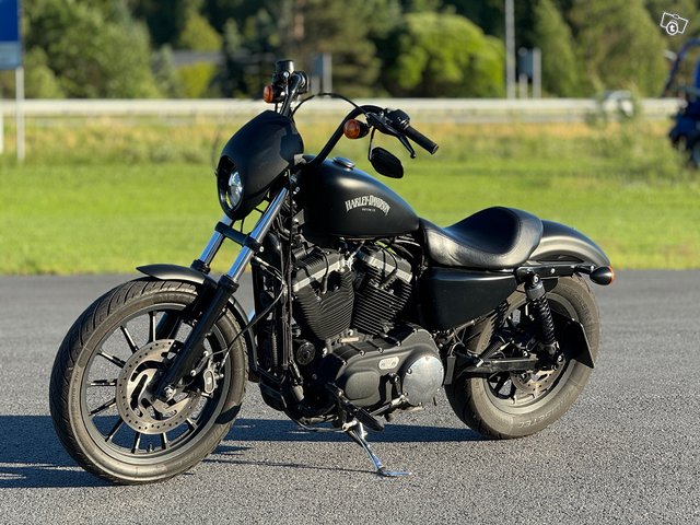 Harley-Davidson Sportster XL 883 N IRON 8