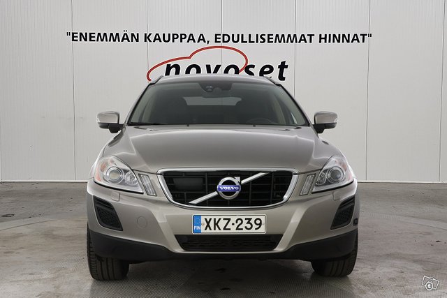 Volvo XC60 6