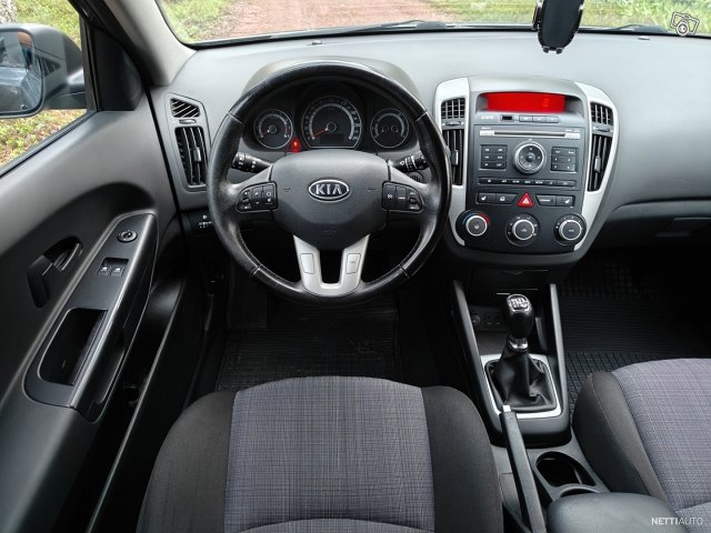 Kia Ceed 11