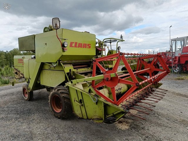 Claas Compact 25 leikkuupuimuri - VIDEO 6