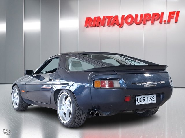 Porsche 928 2