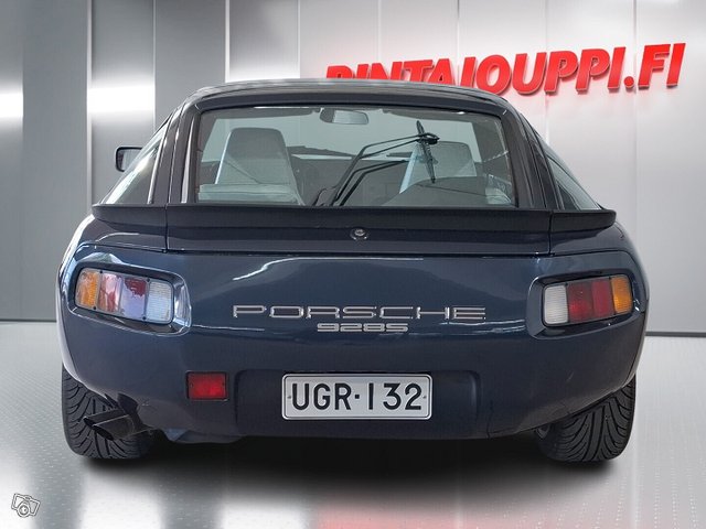 Porsche 928 4