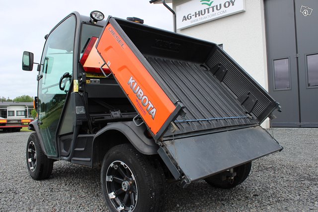 Kubota RTV X900 T1-maataloustraktori 10