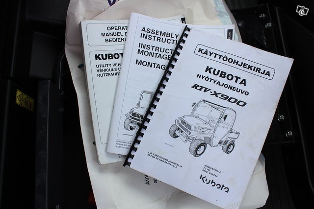Kubota RTV X900 T1-maataloustraktori 23
