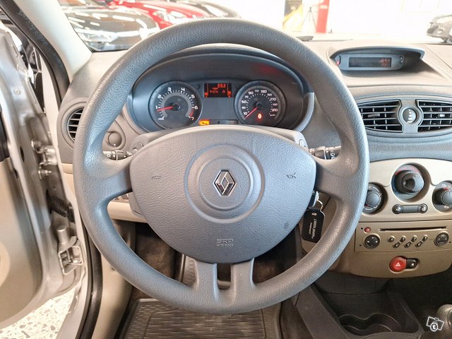 Renault Clio III 14