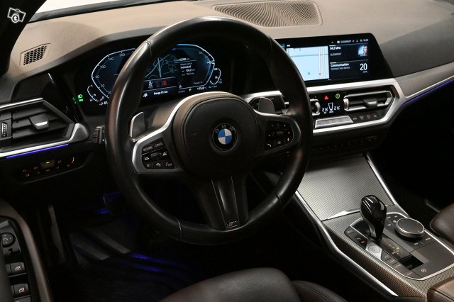 BMW 330 14