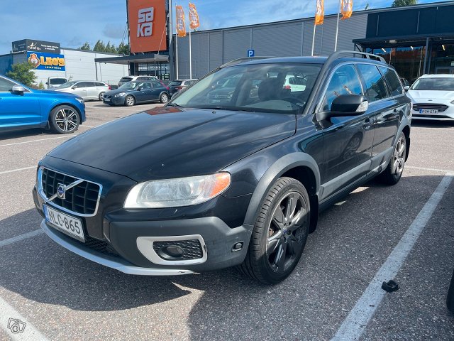 Volvo XC70 2