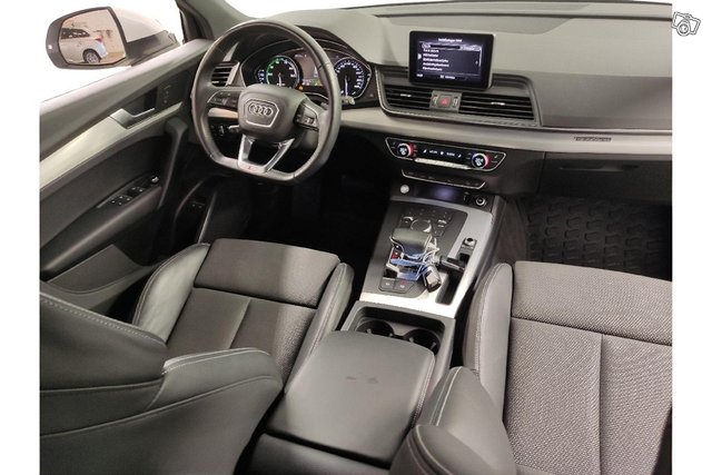 Audi Q5 5