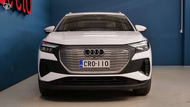 Audi Q4 E-TRON 3
