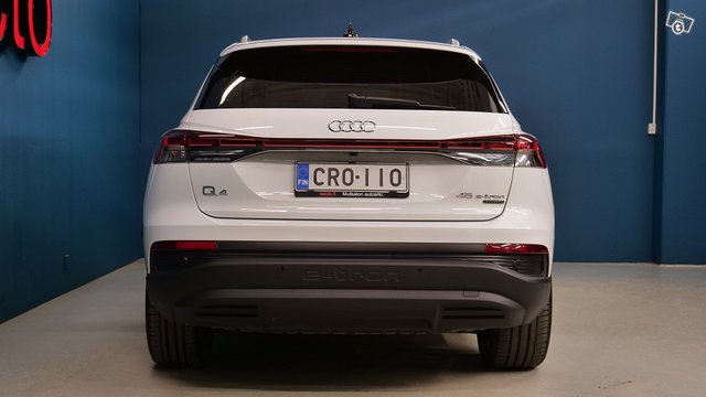 Audi Q4 E-TRON 4
