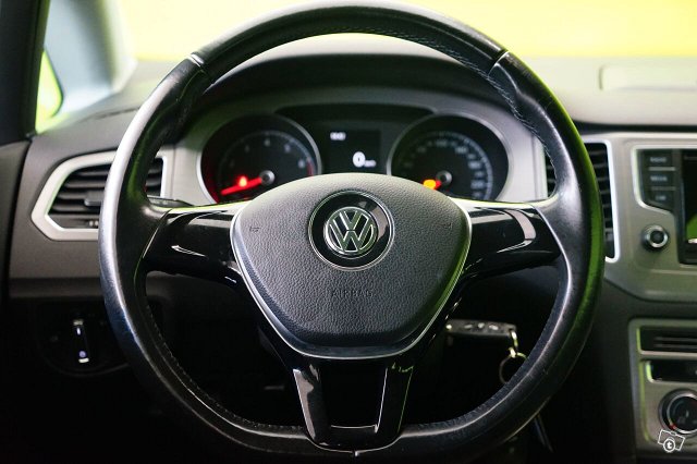 Volkswagen Golf Sportsvan 14