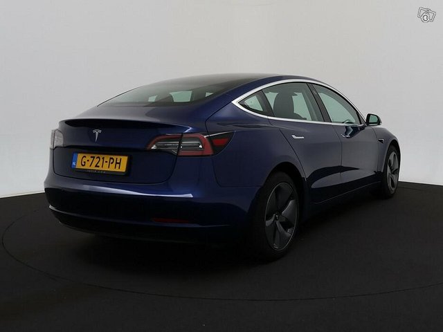 Tesla Model 3 3