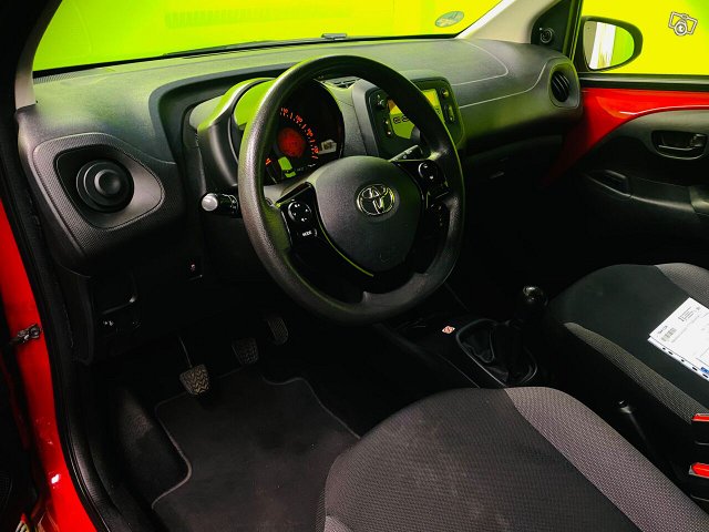 Toyota Aygo 8