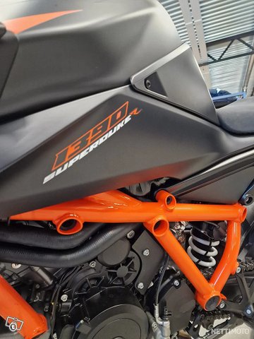 KTM 1390 Super Duke R Evo 7