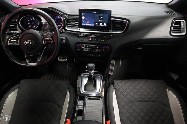 Kia ProCeed 5