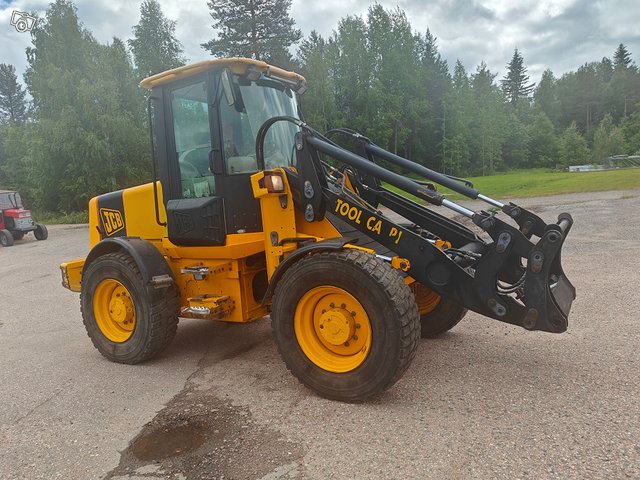 Jcb 411 ht 12