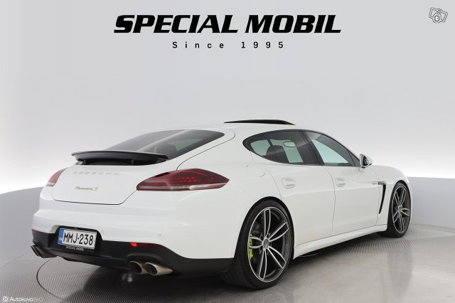 Porsche Panamera 3