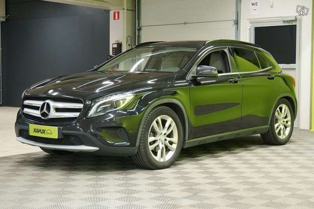 Mercedes-Benz GLA 9