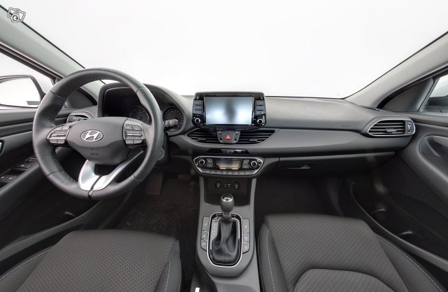 HYUNDAI I30 Hatchback 10