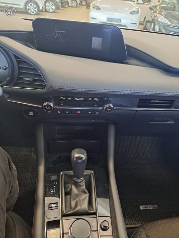 Mazda Mazda3 11