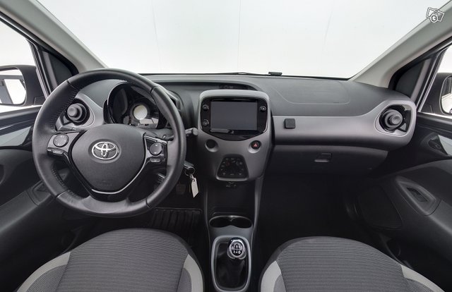 Toyota AYGO 9