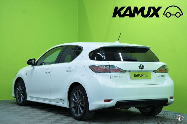 Lexus CT 6