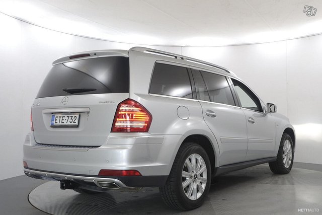 Mercedes-Benz GL 4