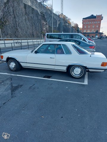 Mercedes-Benz 350 2