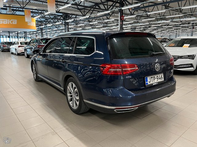 Volkswagen Passat 4