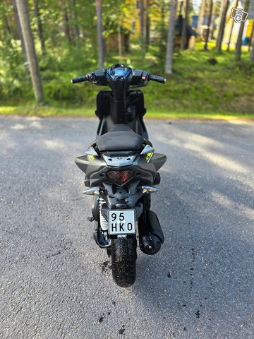 Yamaha Aerox 4T 2018 7