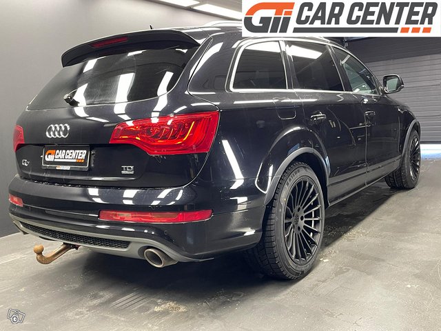 Audi Q7 5