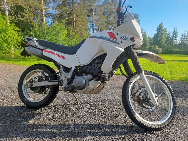 Yamaha xtz 660 tenere 5