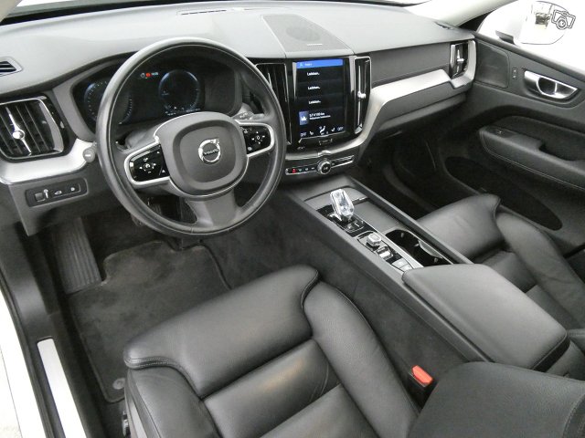 Volvo XC60 11