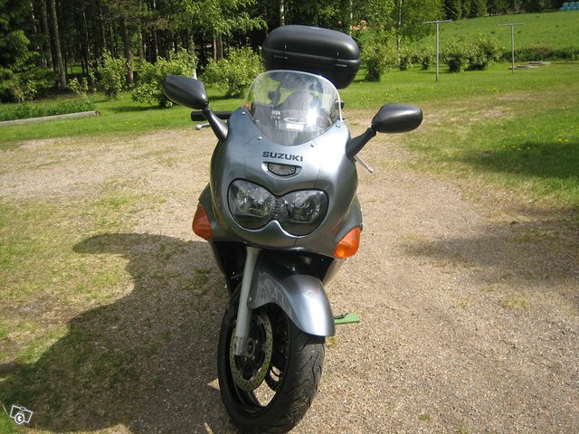 Suzuki GSX 750 F 6