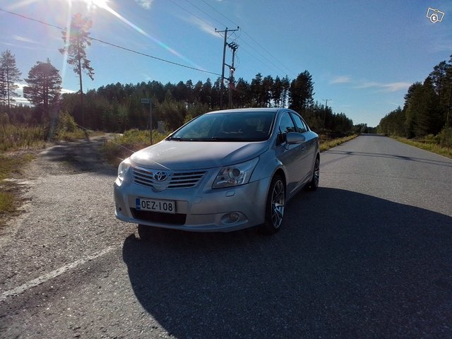 Toyota Avensis 4