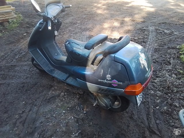 Piaggio 2