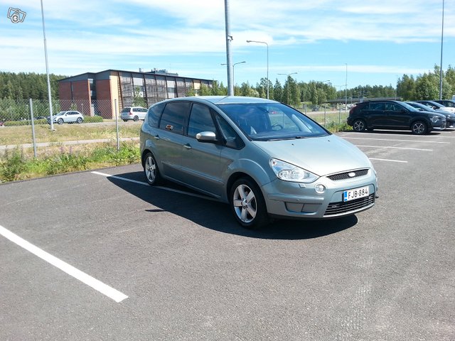 Ford S-Max 12