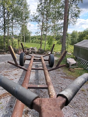 Traktori kärry veneelle, kuva 1