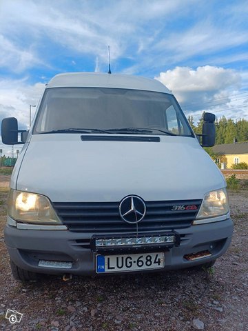 Mercedes-Benz Sprinter 9