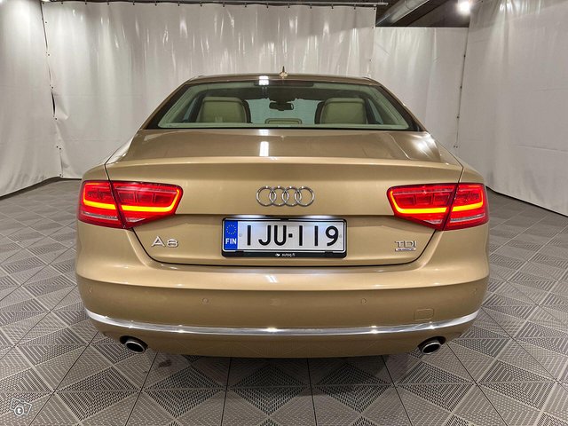 Audi A8 5