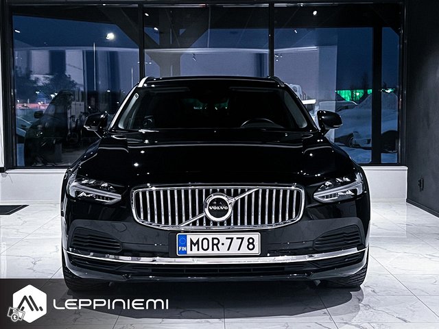 Volvo V90 4