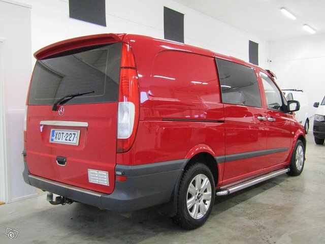 Mercedes-Benz Vito 13