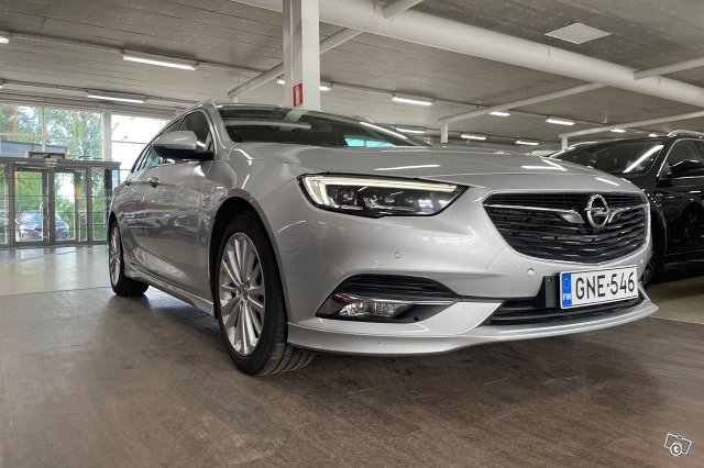 OPEL Insignia 10